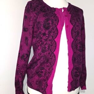 🚚Elegant Pink and Black Cardigan Sweater with Lace Pattern